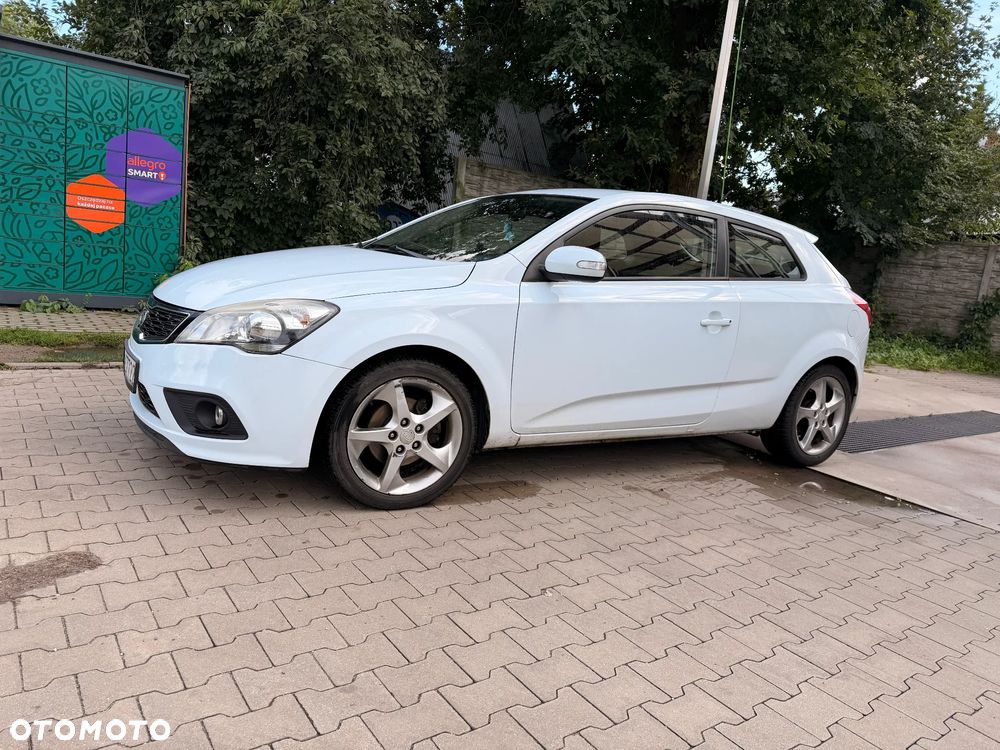 Kia Ceed - 13