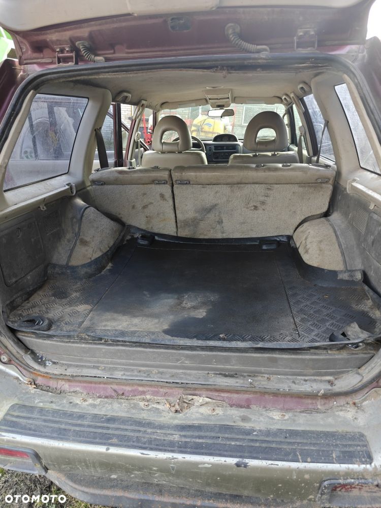 Mitsubishi Pajero - 6