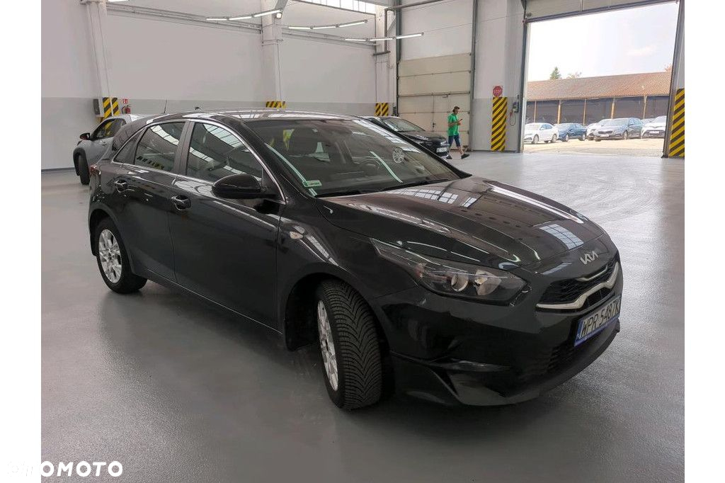 Kia Ceed - 4