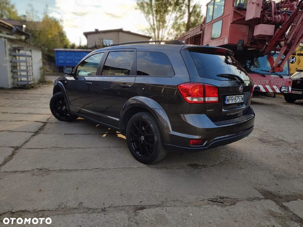 Fiat Freemont 2.0 Multijet Black Code AWD - 6