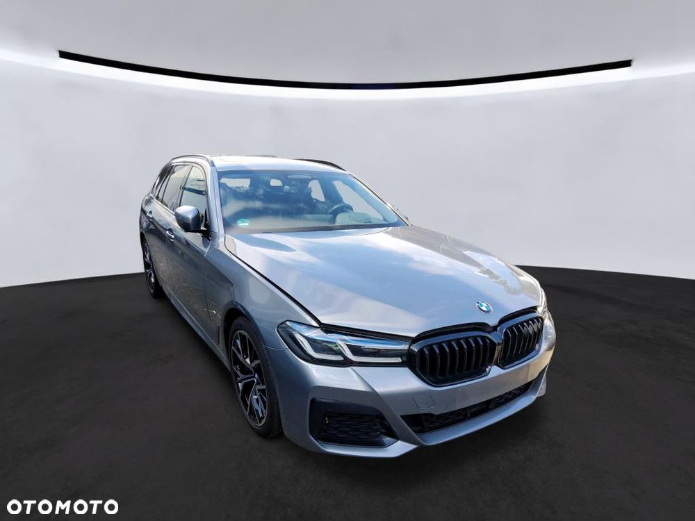 BMW Seria 5 530d xDrive mHEV M Sport sport - 4