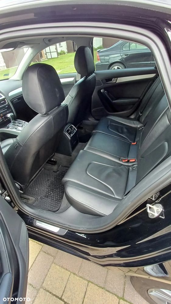 Audi A4 Limousine - 7