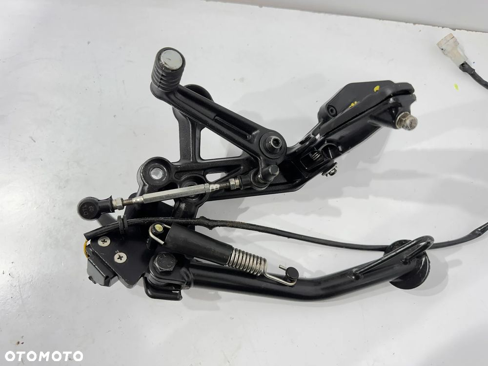Set podnóżek L Kierowcy KPL    KTM Duke 125   17-23r - 2