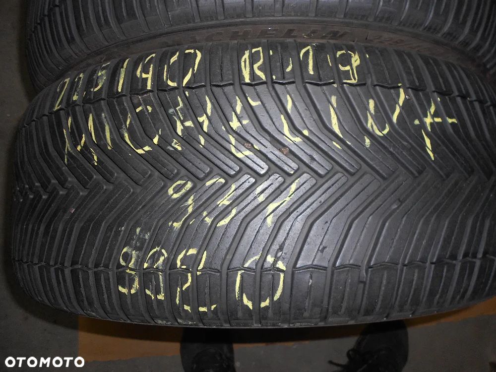 OPONY 225/40R19 MICHELIN CROSS CLIMATE + DOT 3920 7.1MM - 2
