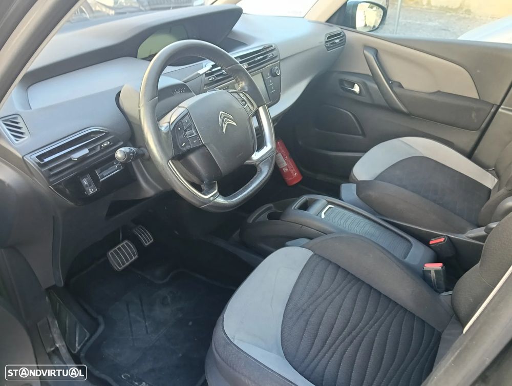 Citroën C4 Grand Picasso 1.6 e-HDi Intensive ETG6 J17 - 20
