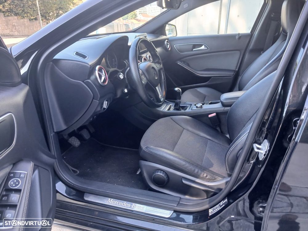 Mercedes-Benz A 180 CDI AMG Line - 22