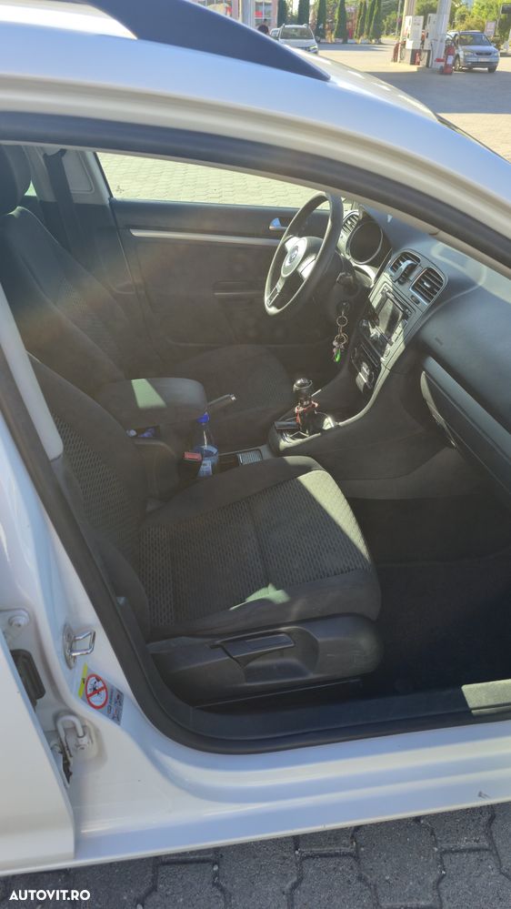 Volkswagen Golf 1.6 TDI DPF Trendline - 7