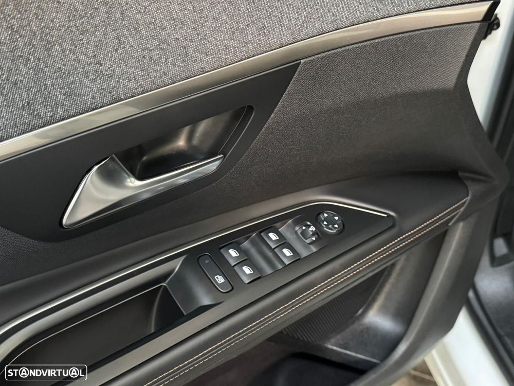 Peugeot 5008 1.5 BlueHDi GT Line EAT8 - 38