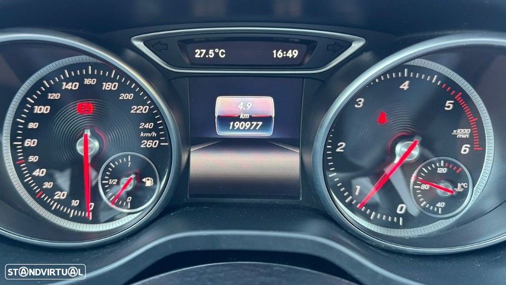 Mercedes-Benz CLA 180 - 13