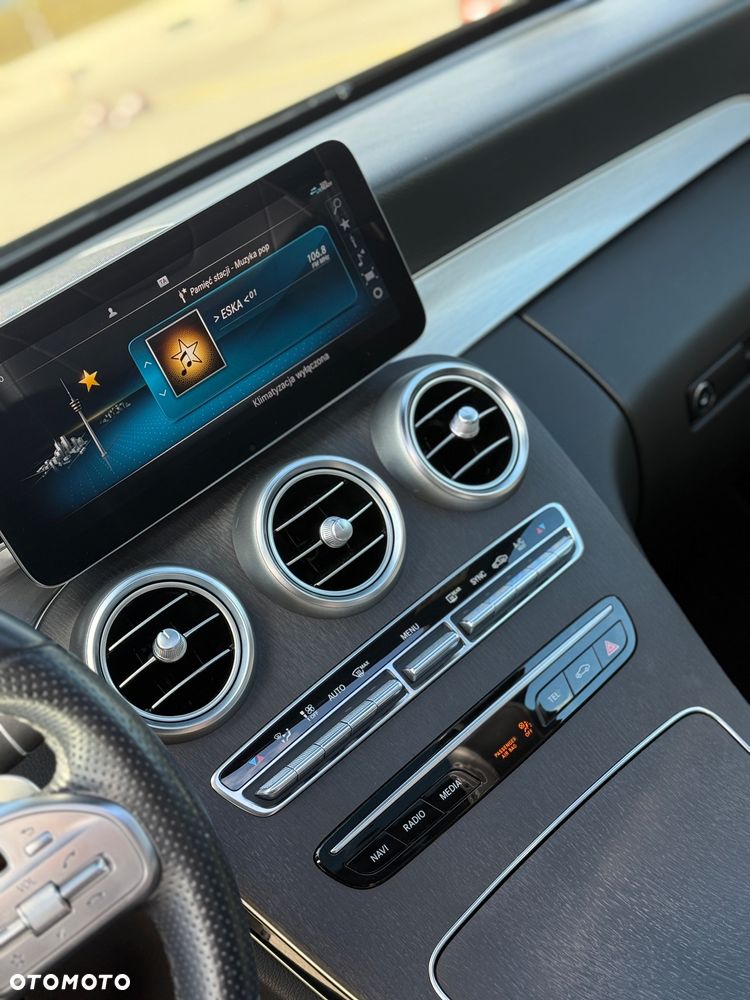Mercedes-Benz Klasa C 400 4Matic 9G-TRONIC AMG Line - 11