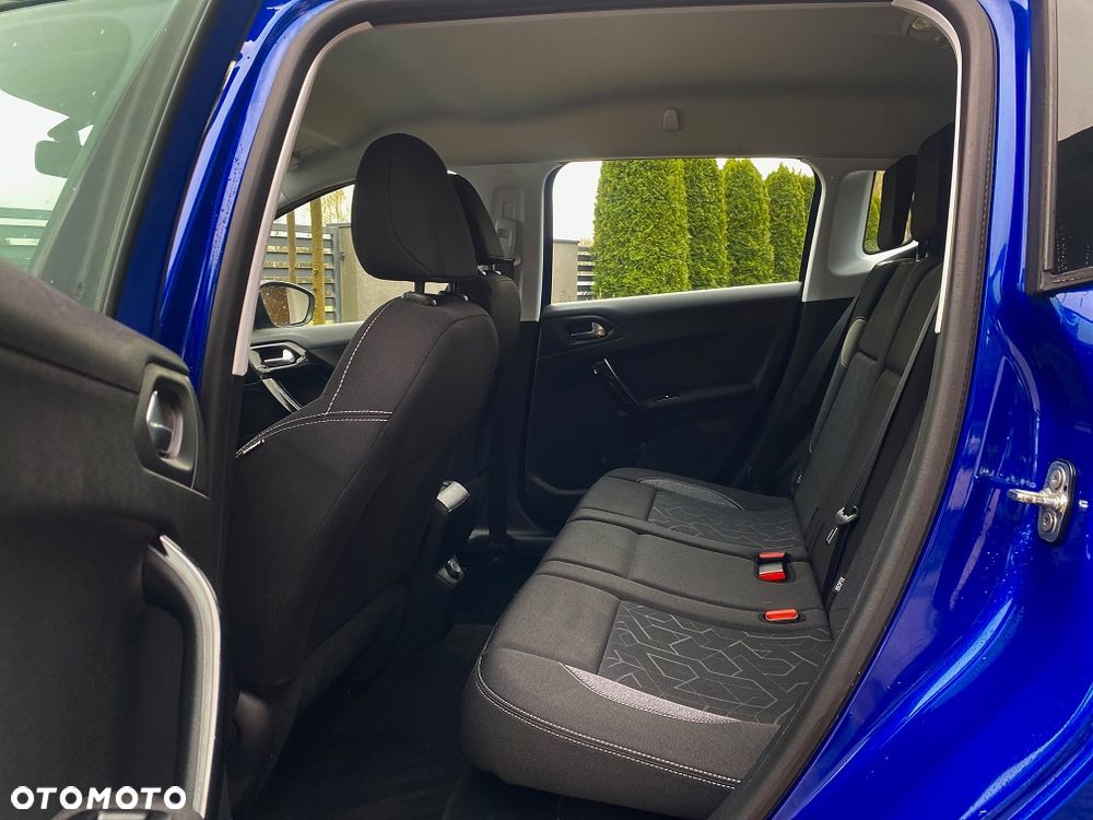 Peugeot 2008 1.5 BlueHDi Style - 10