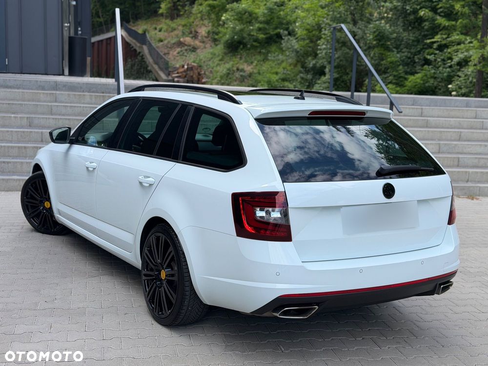 Skoda Octavia 2.0 TDI RS Challenge DSG - 14
