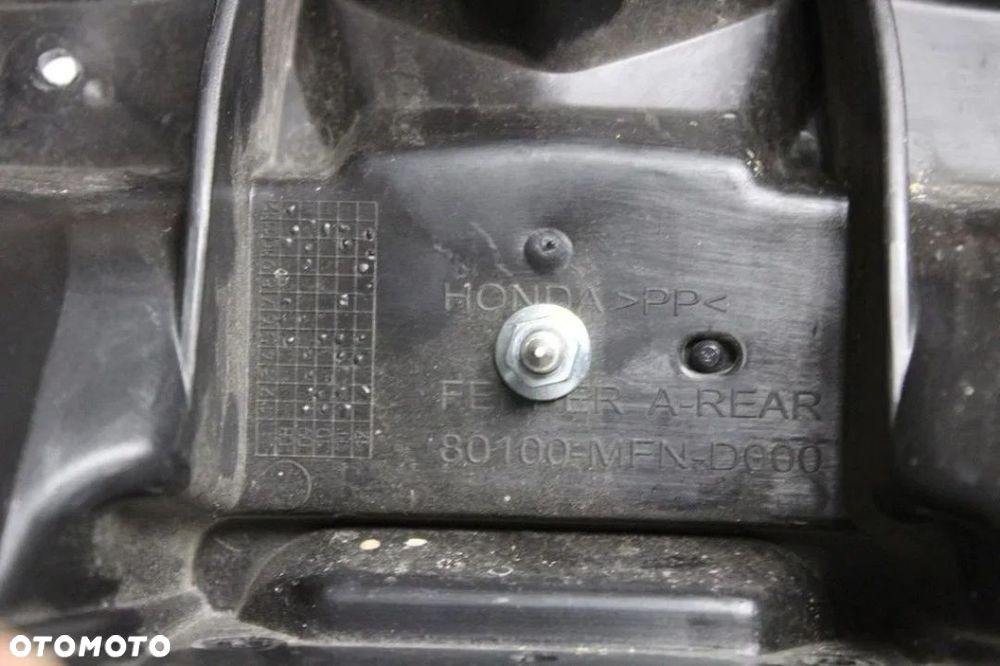 CHLAPACZ UCHWYT TABLICY HONDA CB1000 R - 6