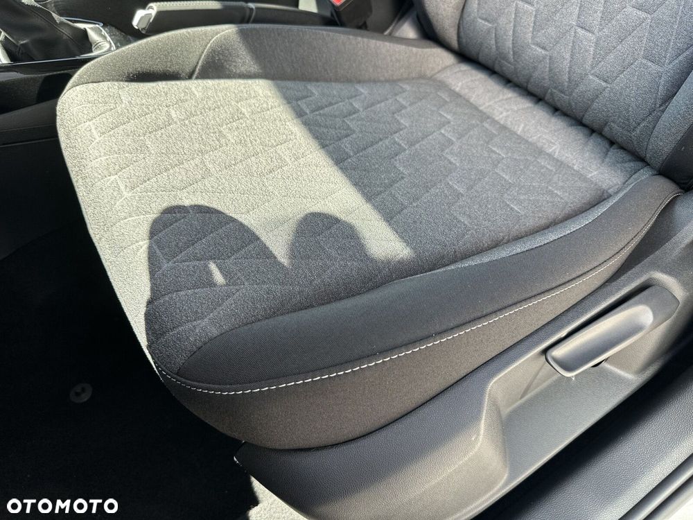 Volkswagen T-Cross - 13