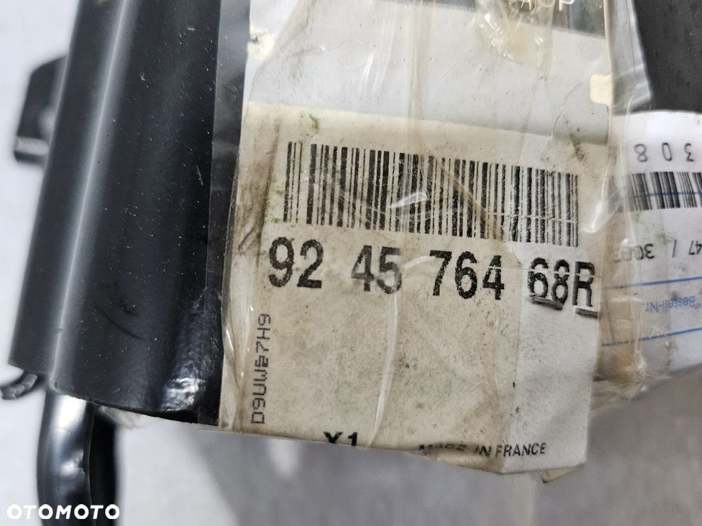 Megane E-Tech mocowanie sprężaki klimy - 2