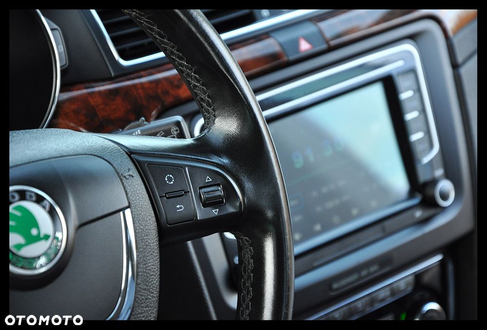 Skoda Superb 2.0 TDI Exclusive - 31