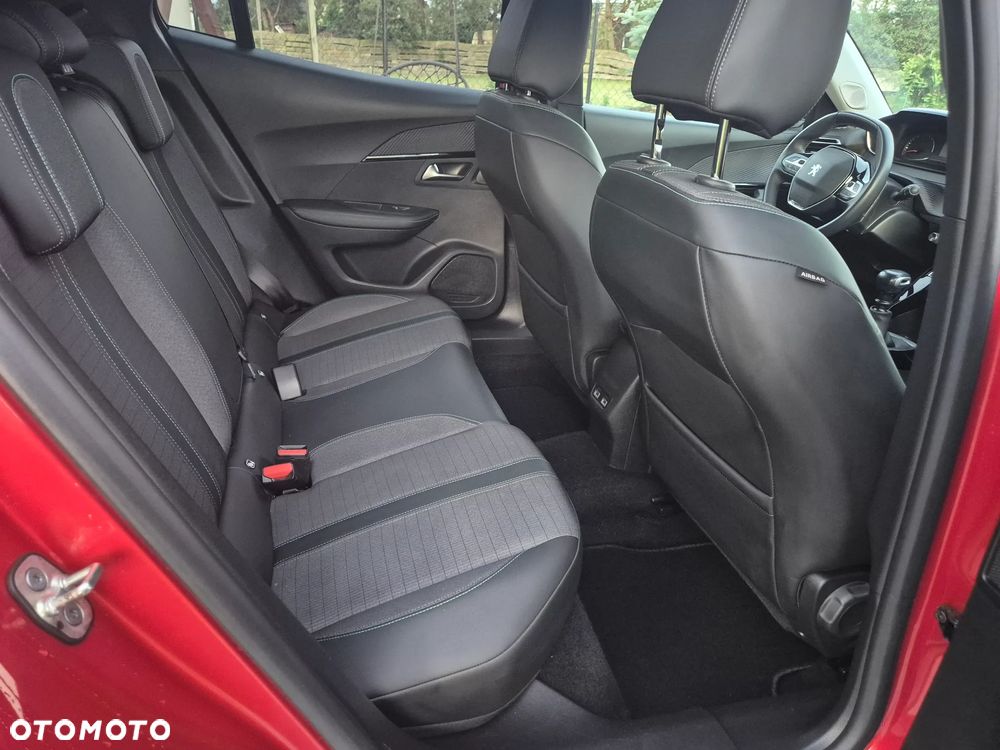 Peugeot 2008 - 14