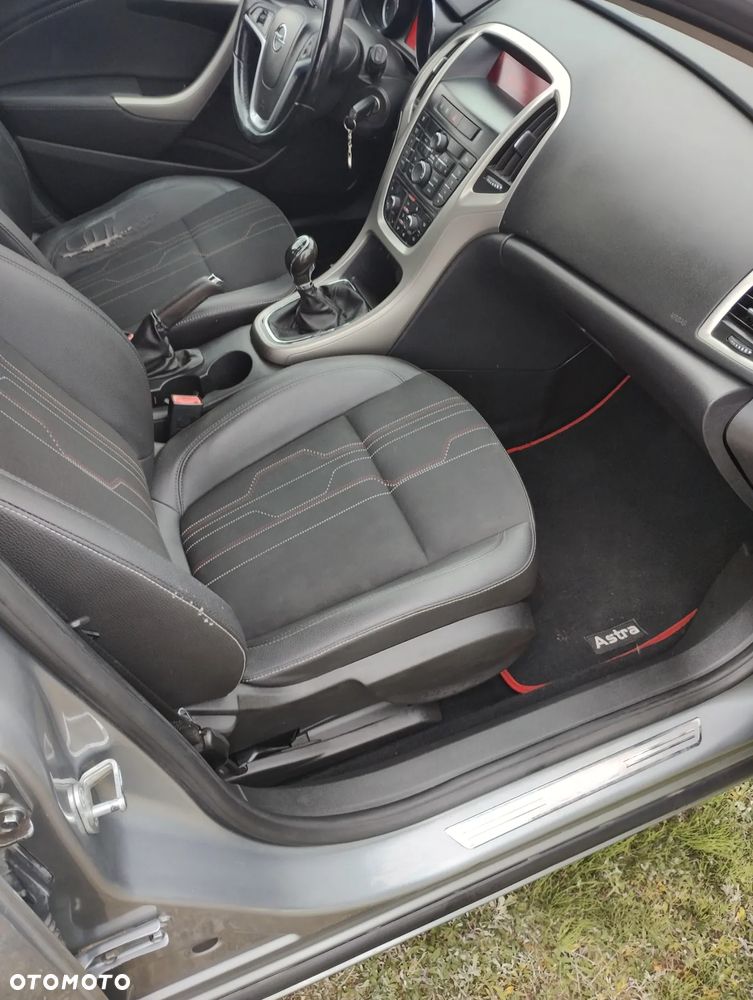 Opel Astra 1.7 CDTI DPF Active - 8