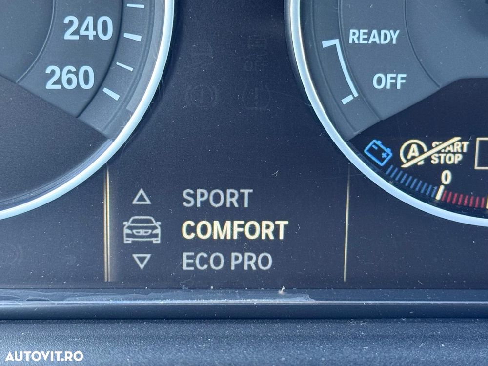 BMW Seria 3 318d Aut. - 31