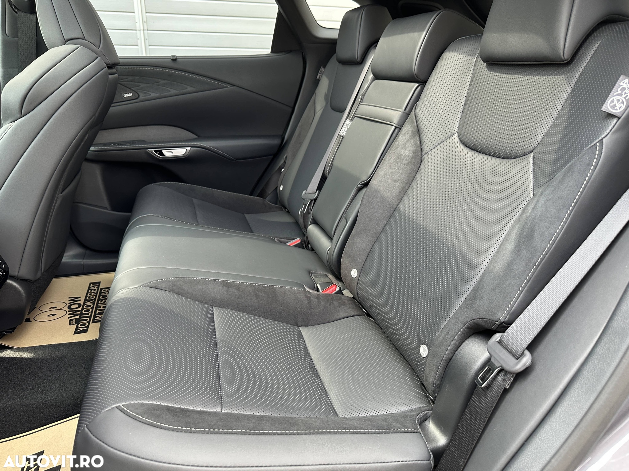 Lexus Seria RX - 17