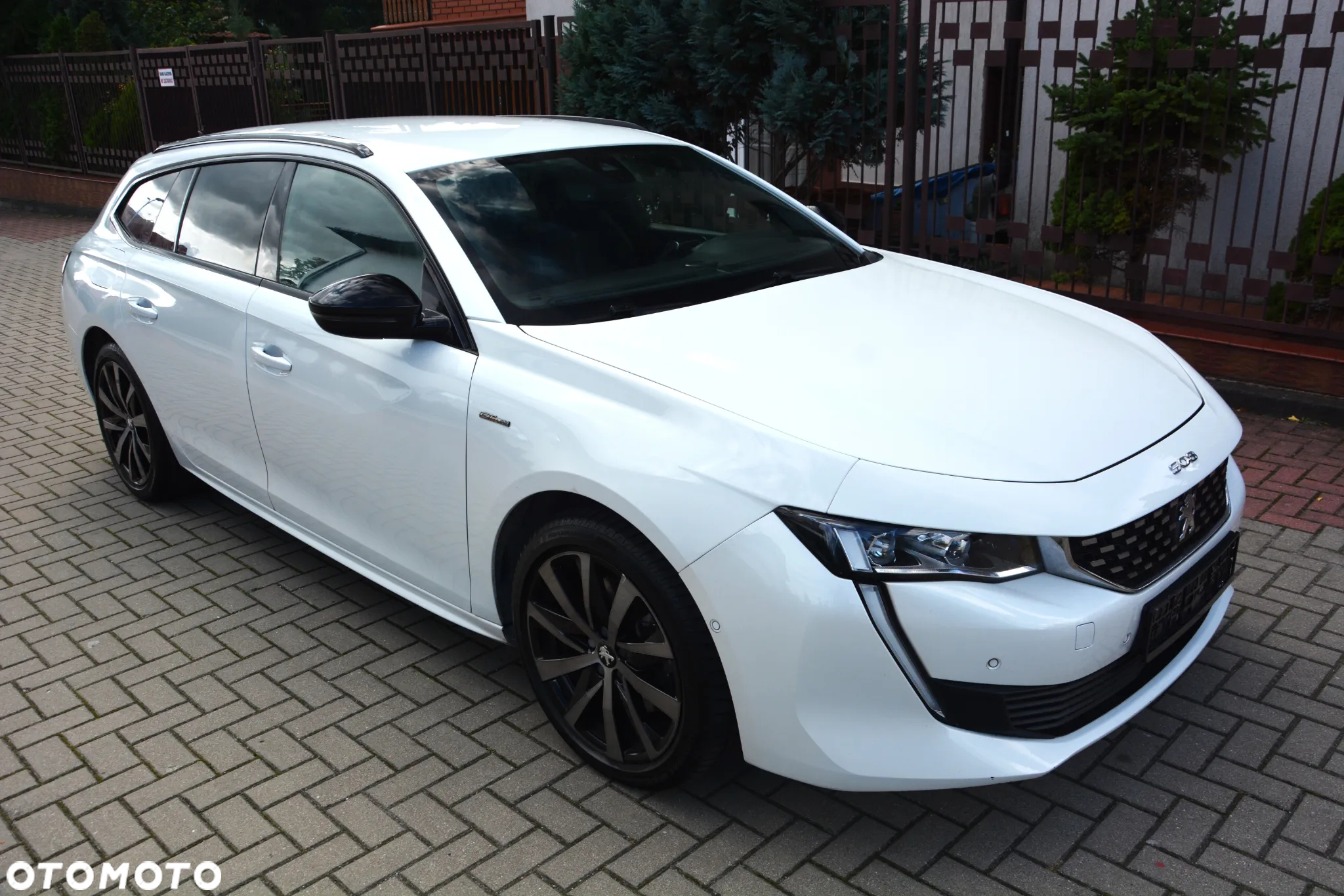 Peugeot 508 SW BlueHDi 180 EAT8 GT - 15