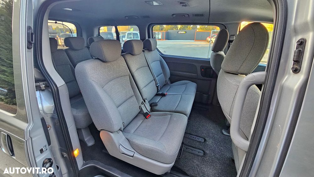 Hyundai H-1 Starex - 16