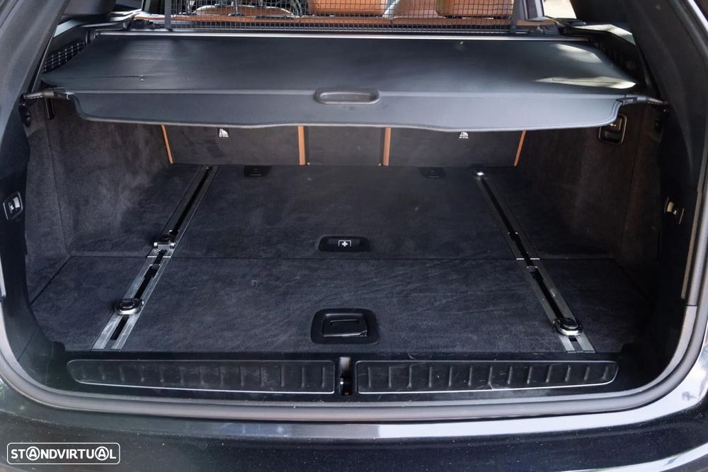 BMW 520 d Pack Desportivo M Auto - 60