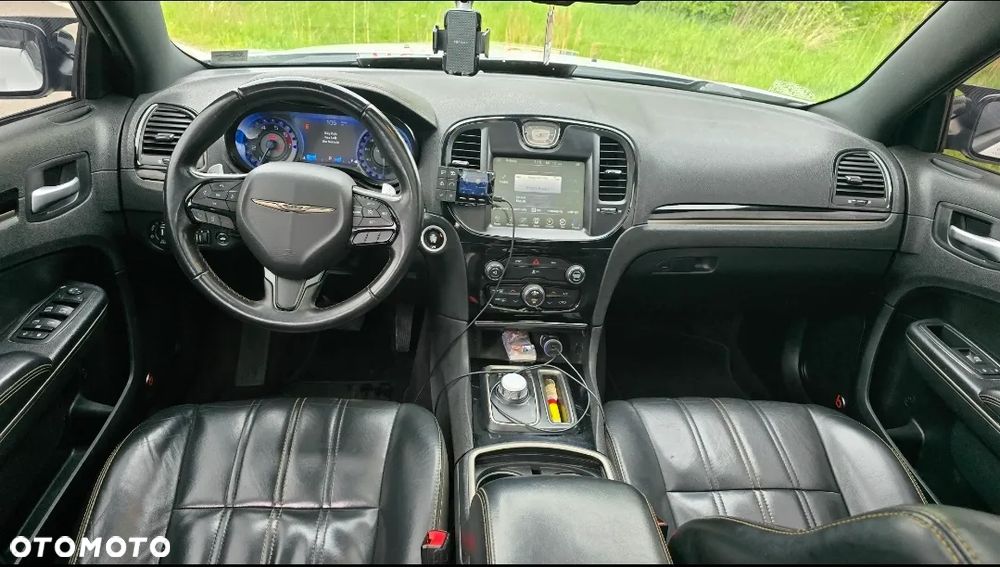 Chrysler 300s - 4