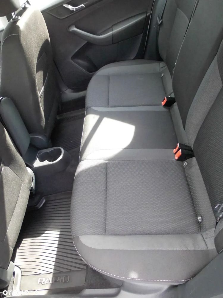 Skoda RAPID 1.6 TDI DPF Ambition - 12