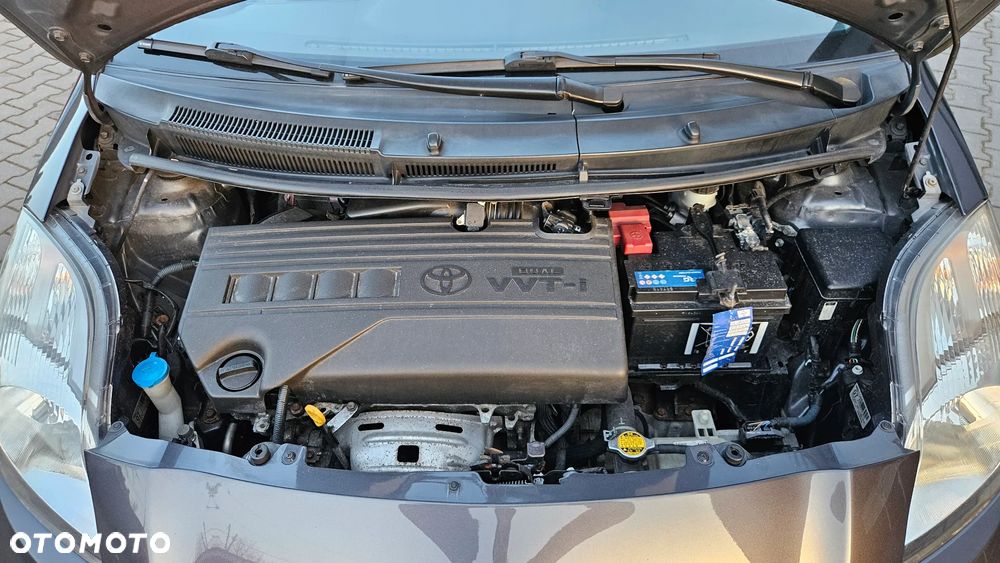 Toyota Yaris 1.33 VVT-i Executive - 9