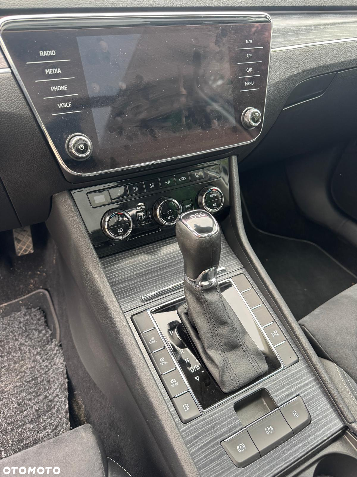 Skoda Superb 1.4 TSI Plug-In Hybrid Sportline DSG - 14
