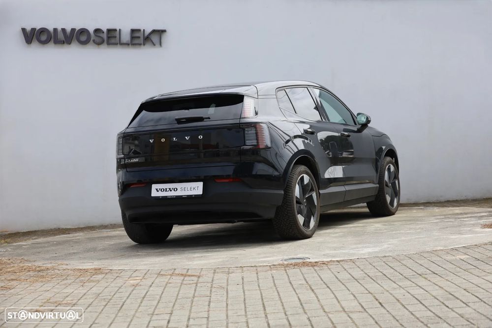 Volvo EX30 Single Motor Extended Range RWD Plus - 27