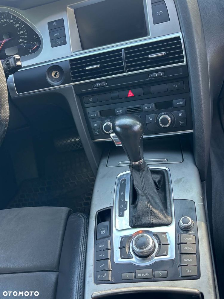 Audi A6 Avant - 15