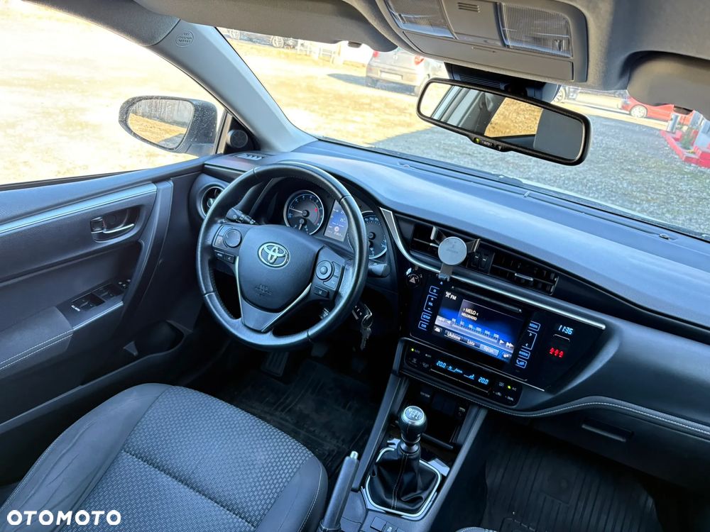 Toyota Corolla 1.6 Comfort - 22