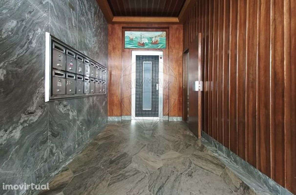 Apartamento T1 para arrendamento - Grande imagem: 2/11