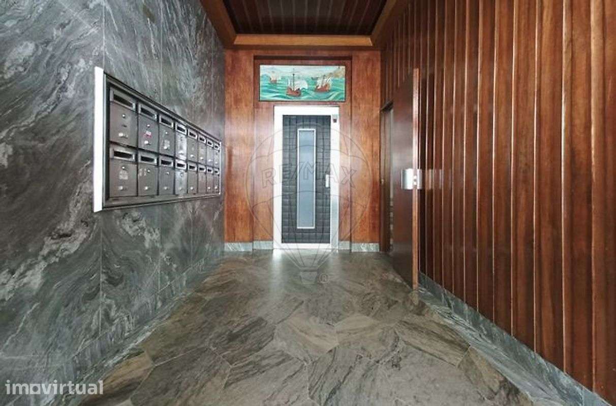 Apartamento T1 para arrendamento - Grande imagem: 2/11