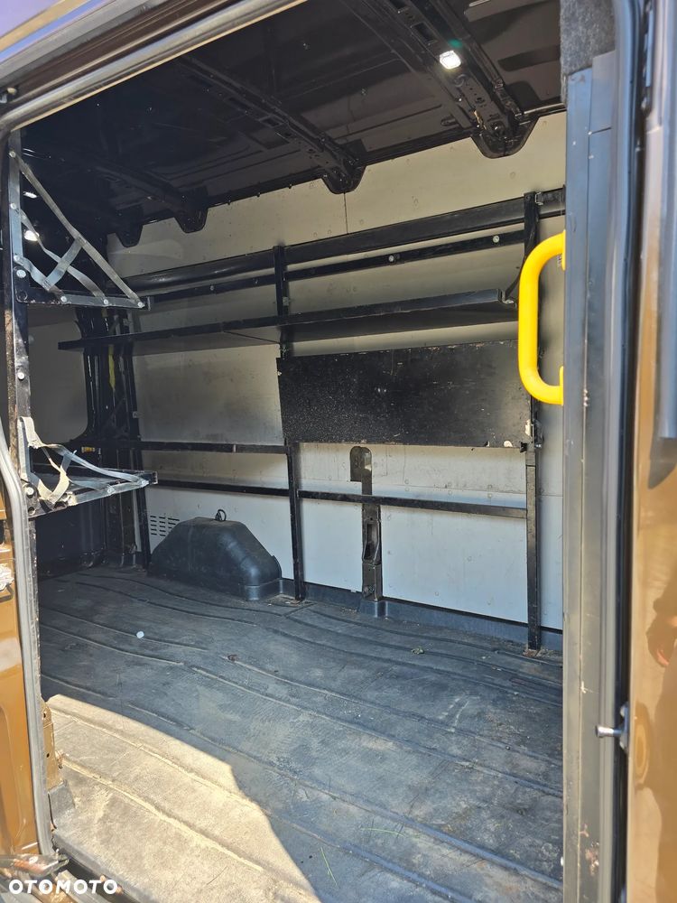 Ford Transit - 17