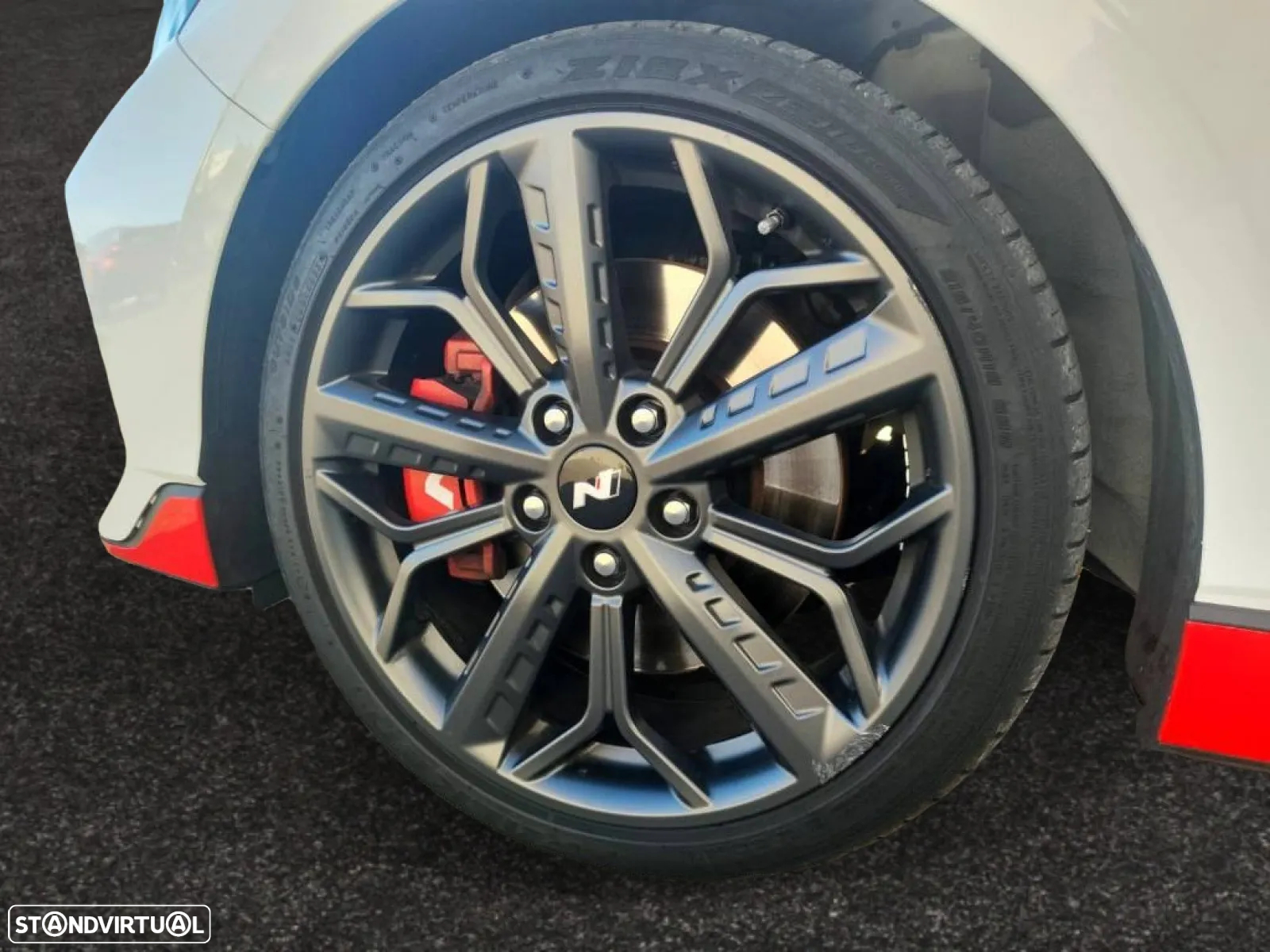 Hyundai i20 N 1.6 T-GDi Performance Pack+TT - 9