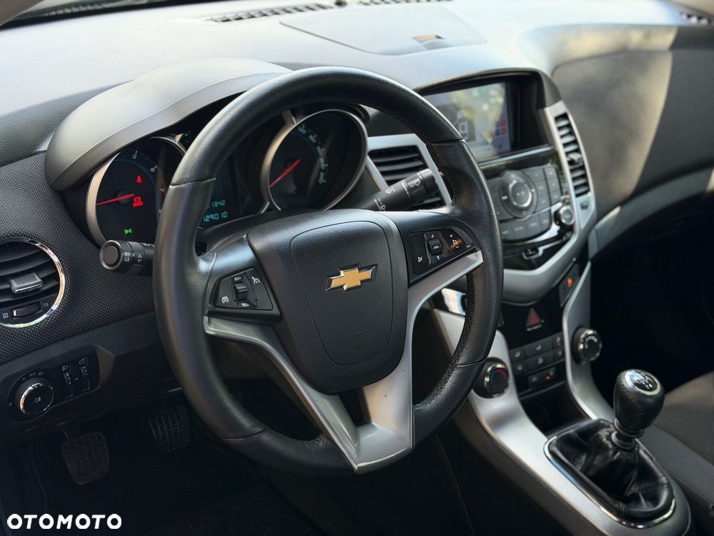 Chevrolet Cruze 1.8 LT+ - 15