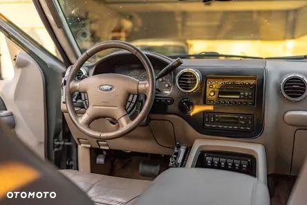 Ford Expedition - 14
