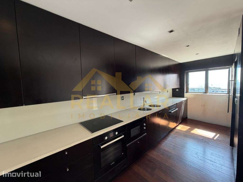 Imponente Apartamento T3 Dúplex com vista mar da Póvoa de Varzim - Grande imagem: 5/26