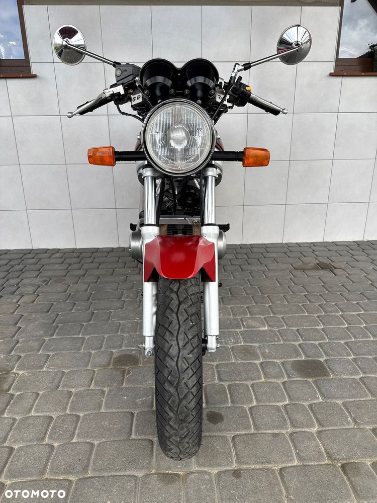 Suzuki GS - 4