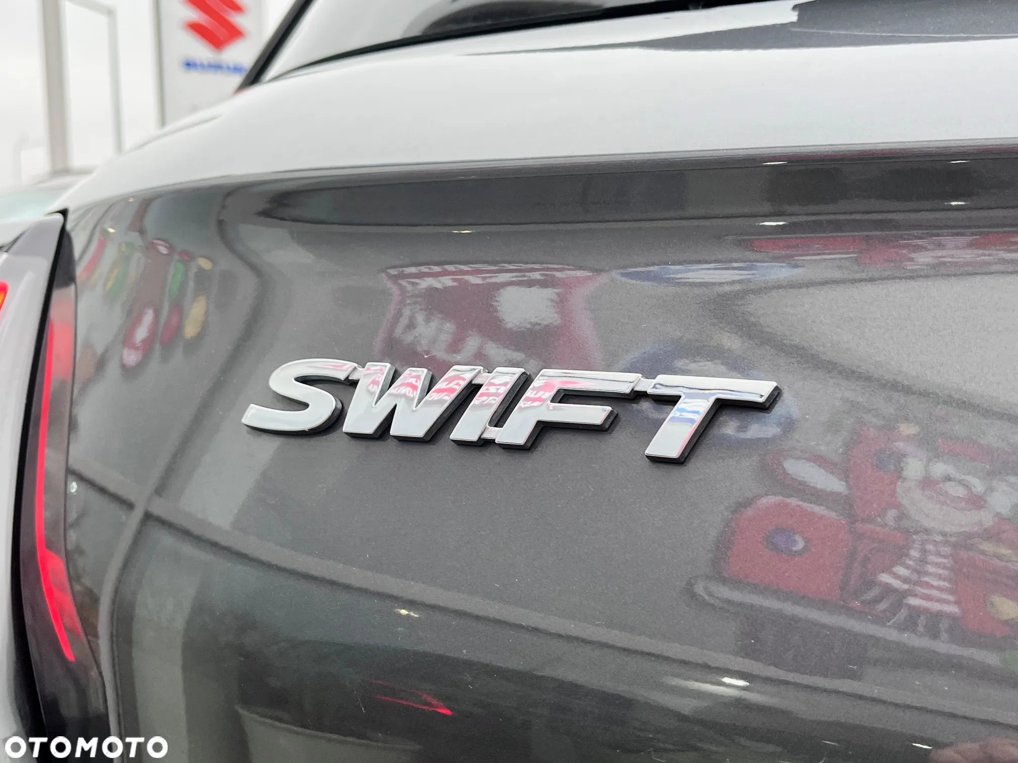 Suzuki Swift 1.2 Dualjet SHVS Premium Plus - 12