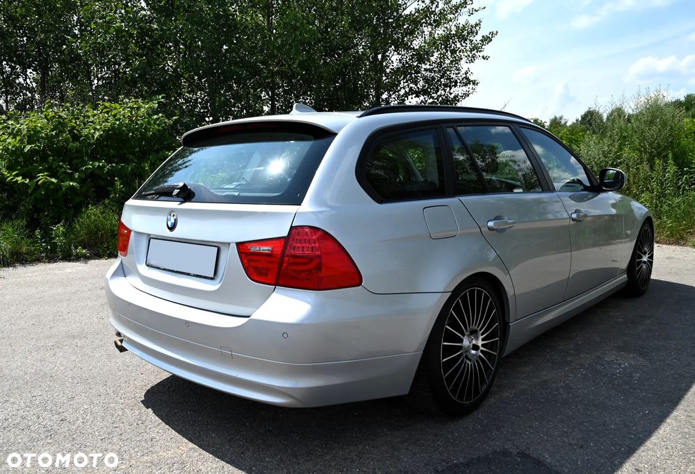 BMW Seria 3 - 21