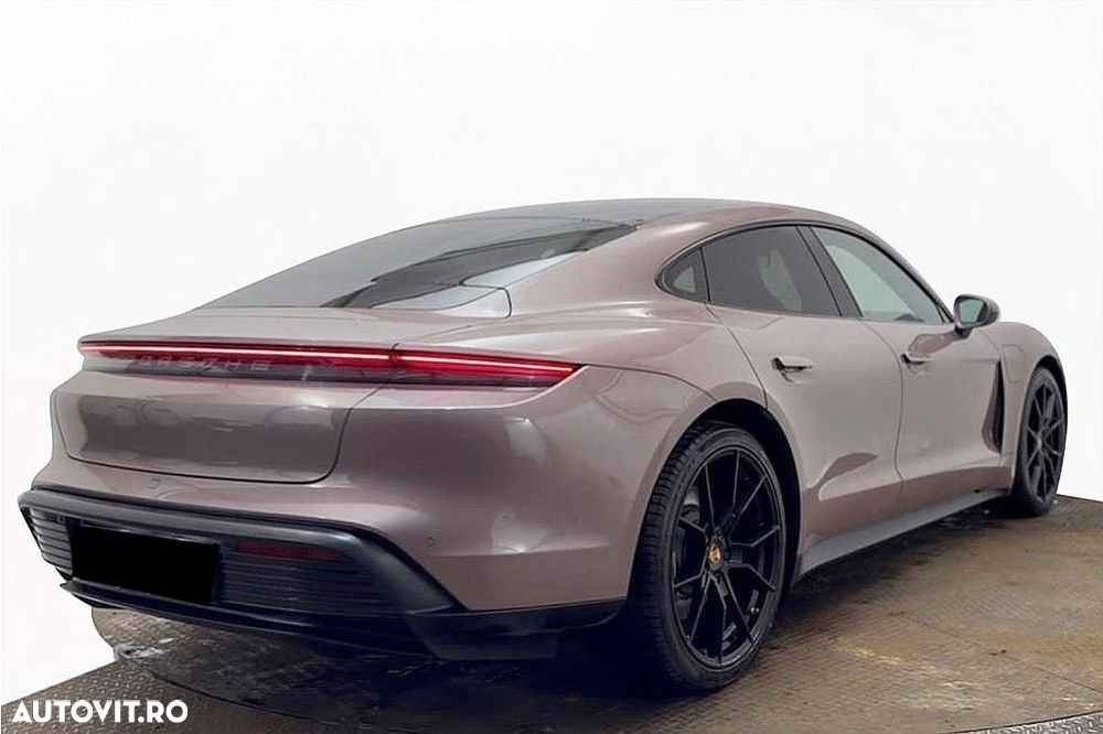 Porsche Taycan - 5
