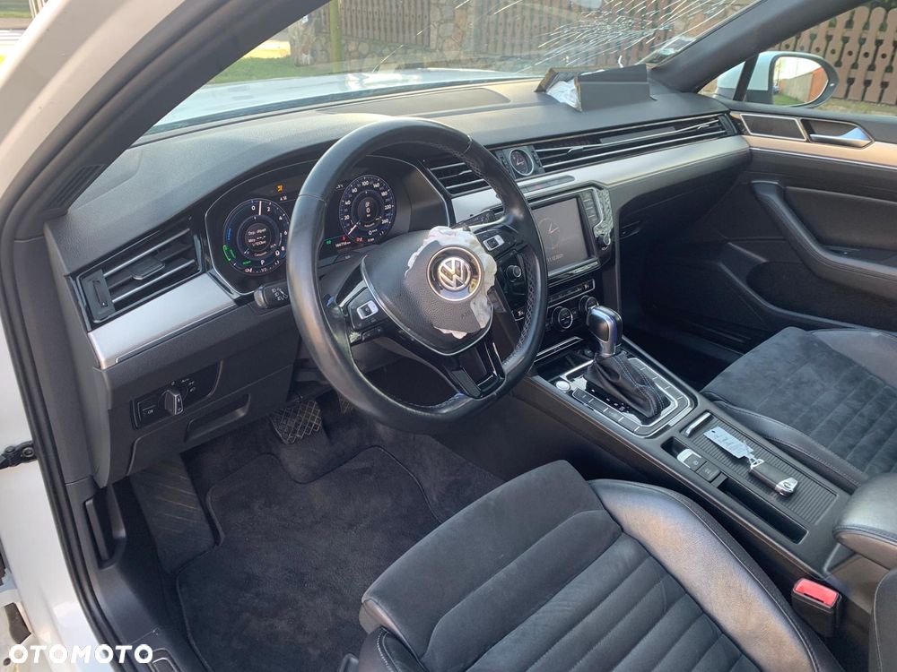 Volkswagen Passat - 19