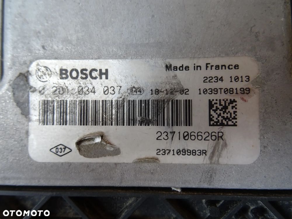 Komputer Sterownik silnika ECU Renault Trafic III 1.6 DCI 237106626R / 23710998R - 2