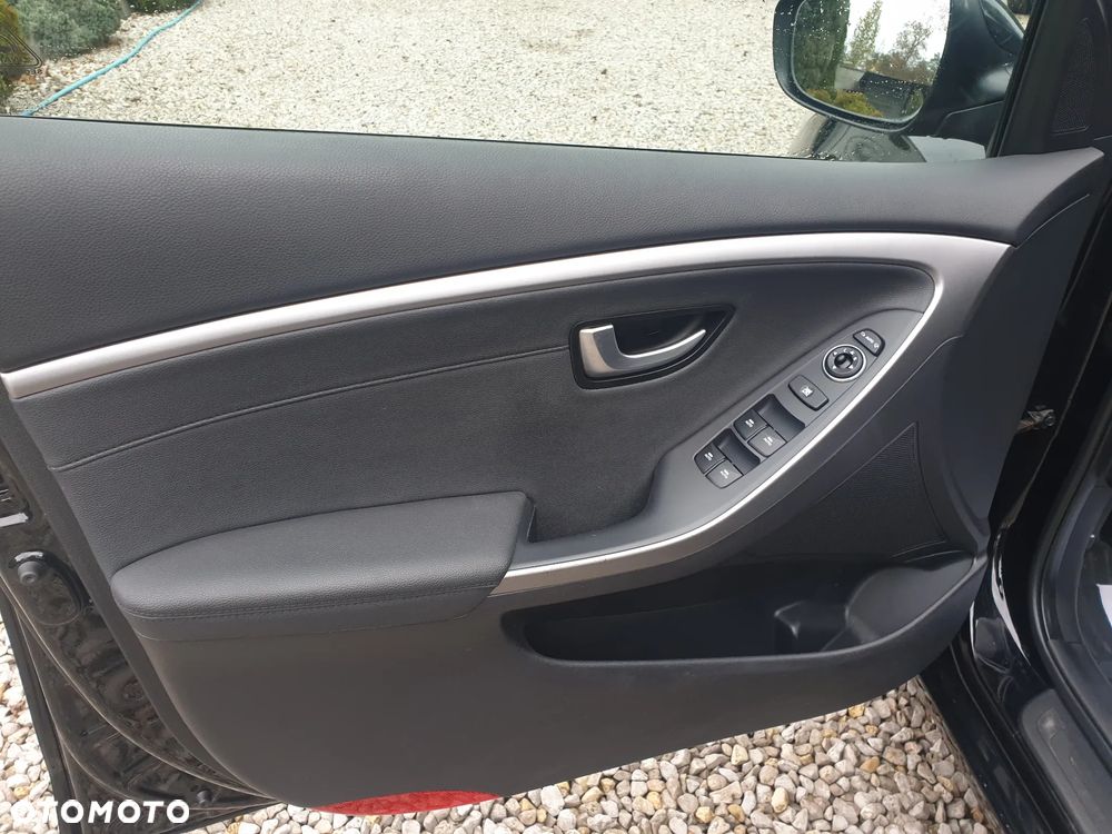 Hyundai i30 1.4 Premium - 16