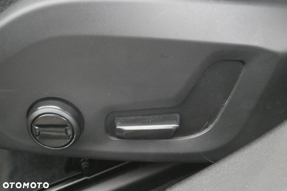 Volvo S90 - 28