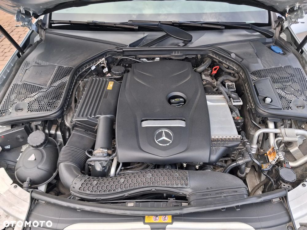 Mercedes-Benz Klasa C 180 7G-TRONIC Exclusive - 10